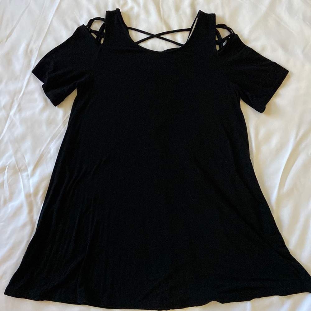 Impeccable Pig black flowy top Size M